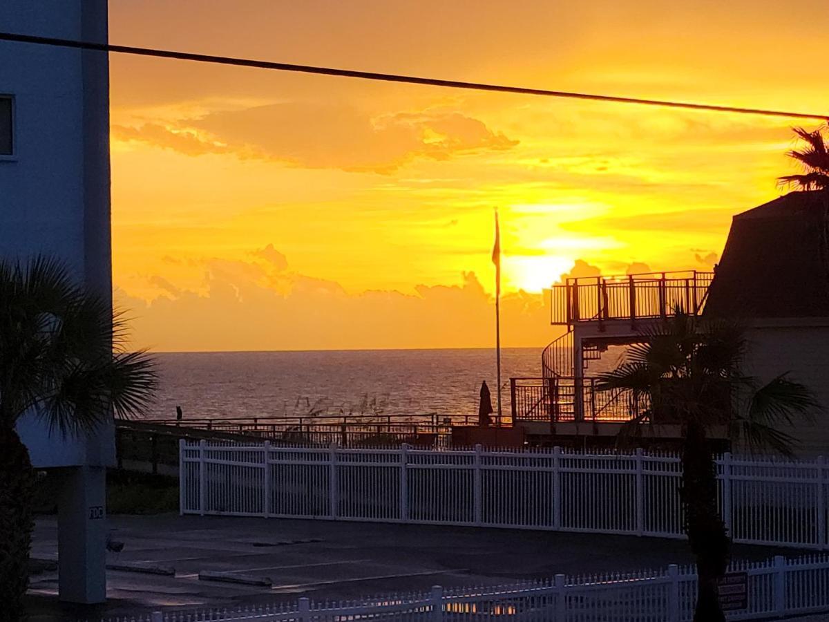 Funshine Sunset Beach St. Pete Beach Dış mekan fotoğraf