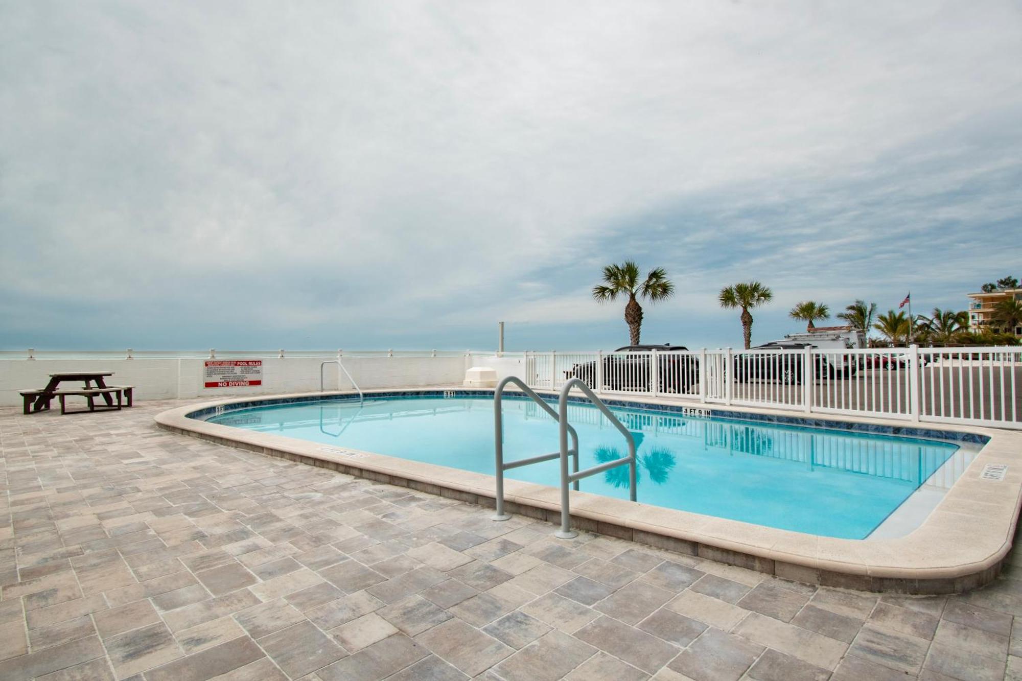 Funshine Sunset Beach St. Pete Beach Dış mekan fotoğraf